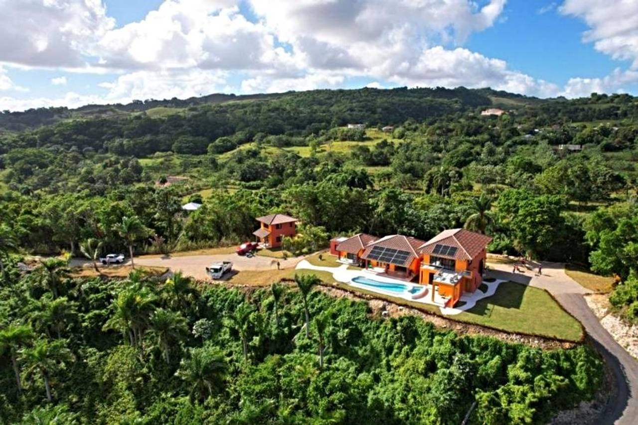 Villa Sky – Impresionante Villa en la Cima de una Colina con Vista Panorámica al Mar — 2