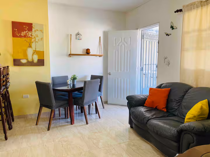 Pequeño apartamento en el centro de Cabrera a pasos del parque Malecón — 1