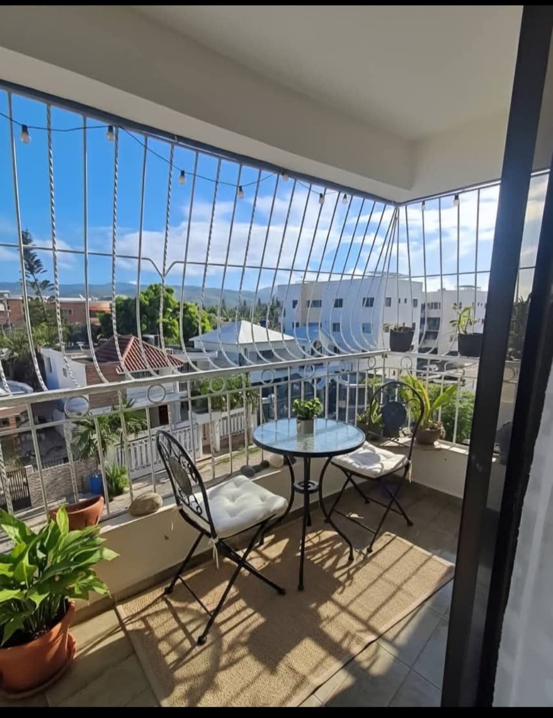 Apartamento con vista a las montañas — 1