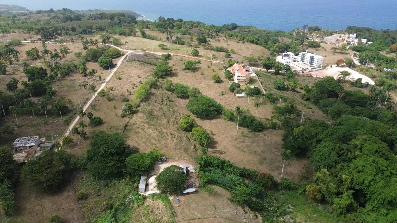 Terreno de 25,853 m² con vista al mar en Catalina Abajo, Cabrera | Seda Realty — 2
